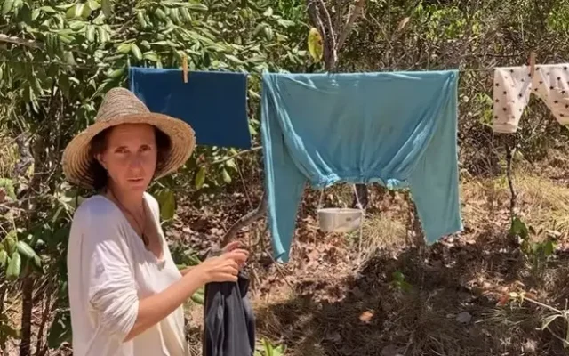 Jout Jout em sua nova voda offline